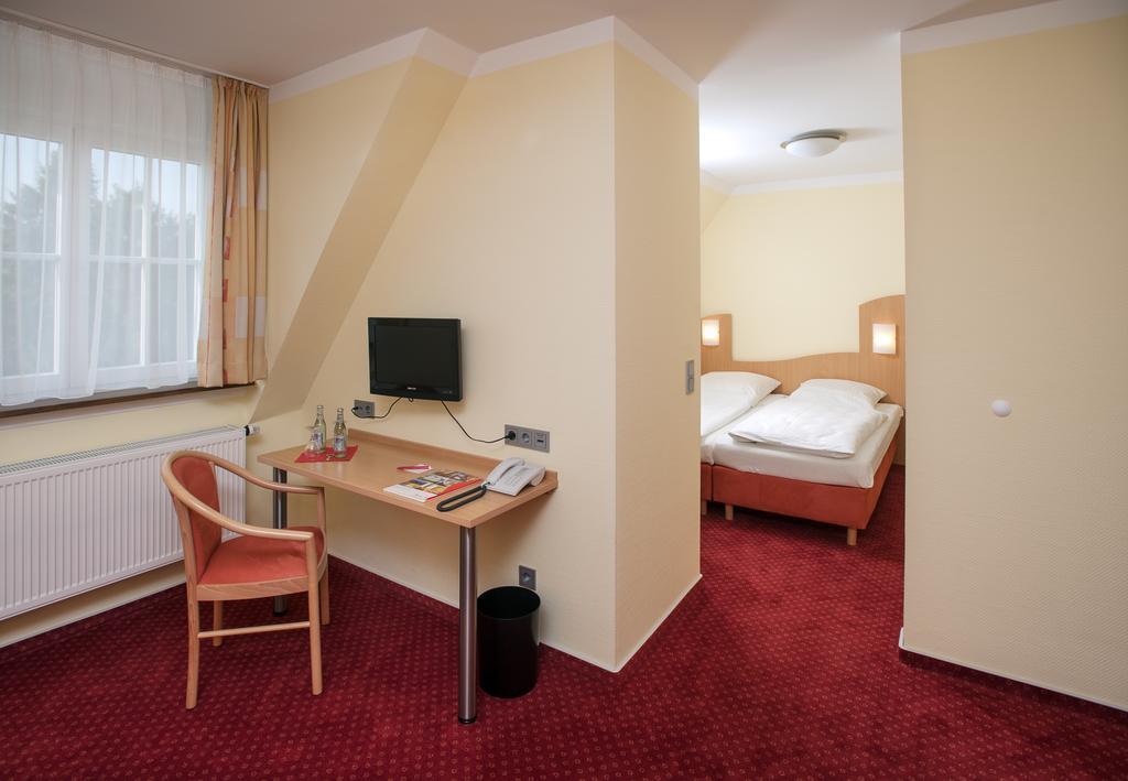 Johanniterhotel Nieder Weisel Eksteriør billede