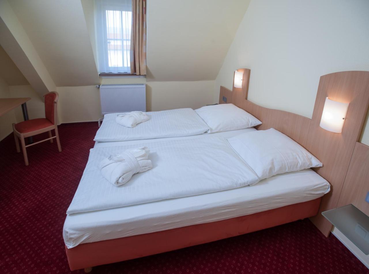 Johanniterhotel Nieder Weisel Eksteriør billede